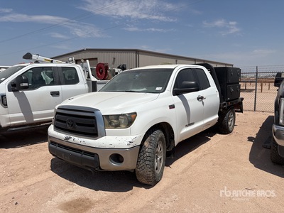 2012 Toyota Tundra 4x4 Crew Cab Flatbed Truck (Inoperable)