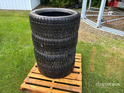 Quantity of (4) Rovelo 275/55R20 Tires