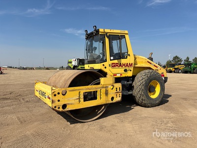2012 Bomag BW211D Compacteur à tambour lisse
