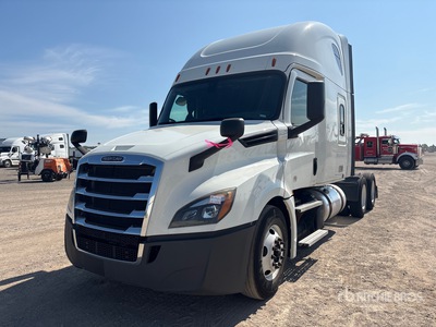 2020 Freightliner Cascadia 126 6x4 T/A Sleeper Truck Tractor