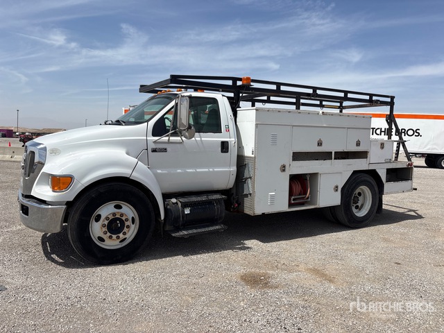 2008 Ford F-650 XL 4x2 Utility Truck