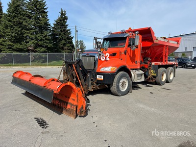 2006 Peterbilt 335 6x4 Snow Plow Truck
