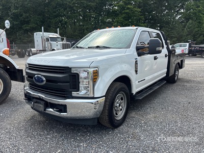 2019 Ford F-350 4x4 Crew Cab Utiliteits vrachtwagen