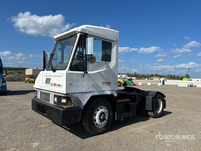 2017 Kalmar T2 4x2 نصف جرارلجر المعدات