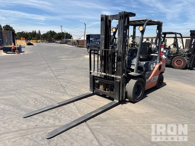 2013 (unverified) Toyota 8FGU25 4500 lb Pneumatic Tire Forklift