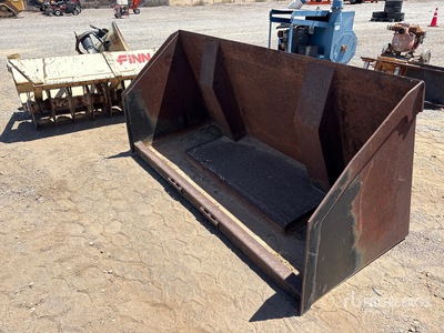 84 in General Purpose Hydraulic tilt bucket