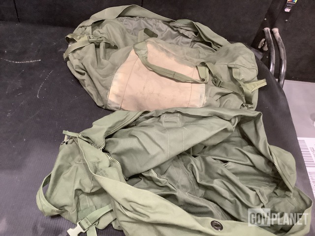 (208) Duffel Bags