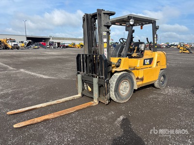 2007 Cat GP40K 6750 lb Forklift