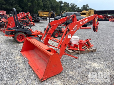 Kubota LA555 Front Loader Attachment