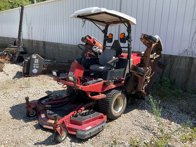 Toro Grounds Master 4000D Mower
