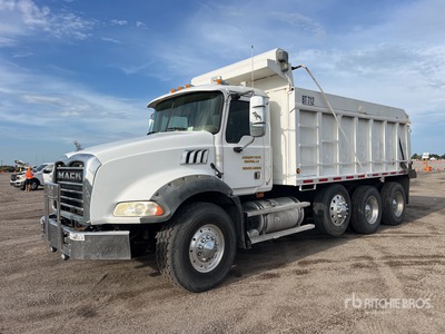 2008 Mack Granite Granite 8x4 Camion à benne basculante Tridem