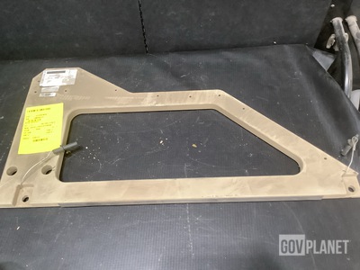 (23) Critical Solutions 2000-40061-33 Vehicular Components Brackets