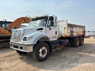 2007 International 3-Achs Kipper-Lkw