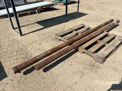 Quantity of 3.5 Carbon Bar Stock ورش و مخازن متنوعة