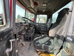 Cab with Seats/armrests