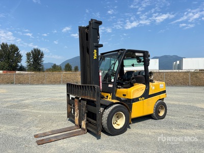 Yale GLP120VXNGBE096 9050 lb Carrelli Elevatori