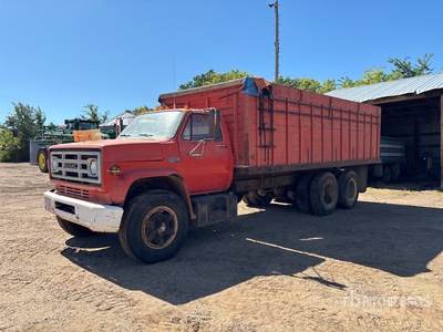 1966 GMC 6500 Grain Truck