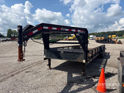2014 PJ 14000 lb 24 ft T/A Gooseneck Equipment Trailer
