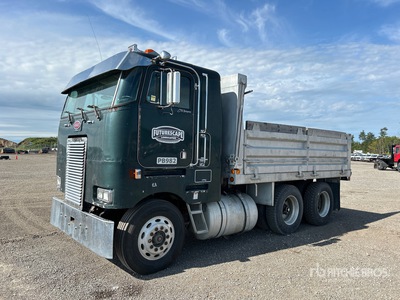 1985 Peterbilt 362 6x4 T/A Dump Truck