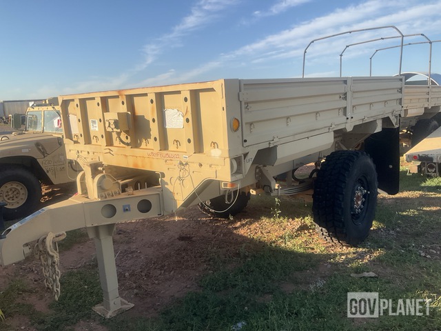 2001 Stewart & Stevenson M1082 LMTV Cargo Trailer