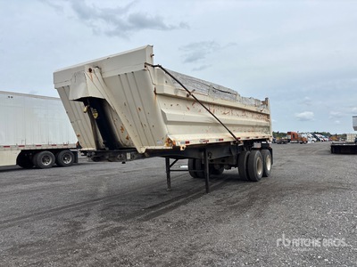 2000 Arne's 24 ft T/A End Dump Trailer
