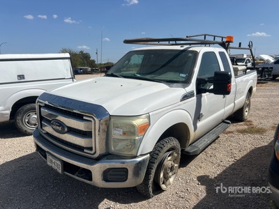 2015 Ford F-250 4x2 Extended Cab Pickup