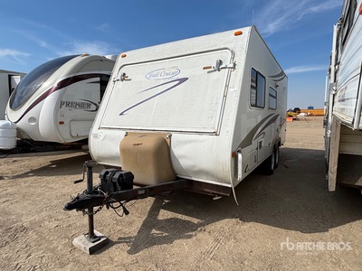 2007 Monaco 18 ft T/A Remorque récréative