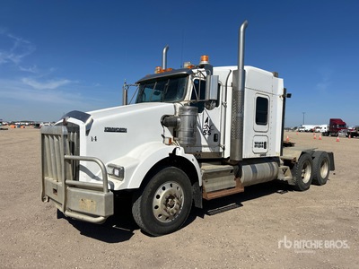 2013 Kenworth T800 6x4 T/A Sleeper Truck Tractor