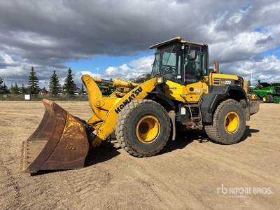 2013 Komatsu WA320-7 Wheel Loader