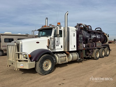 2003 Westech on 2011 Peterbilt 367 8x6 Sleeper Combination Wash/ Camion-citerne à vide