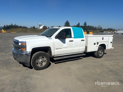 2015 Chevrolet Silverado 2500HD 4x2 Crew Cab Utility Truck