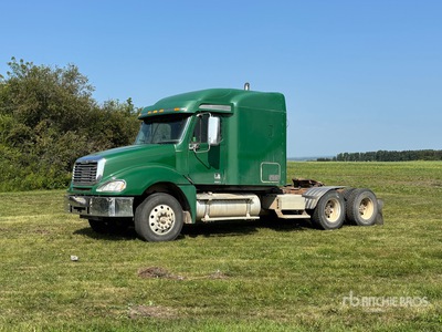 2006 Freightliner Columbia  6x4 T/A Sleeper Truck Tractor