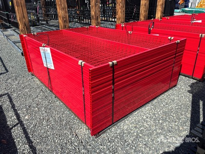 Quantity of (30) Canex 8 ft x 6 ft Powder Coated サイト フェンス (Unused)