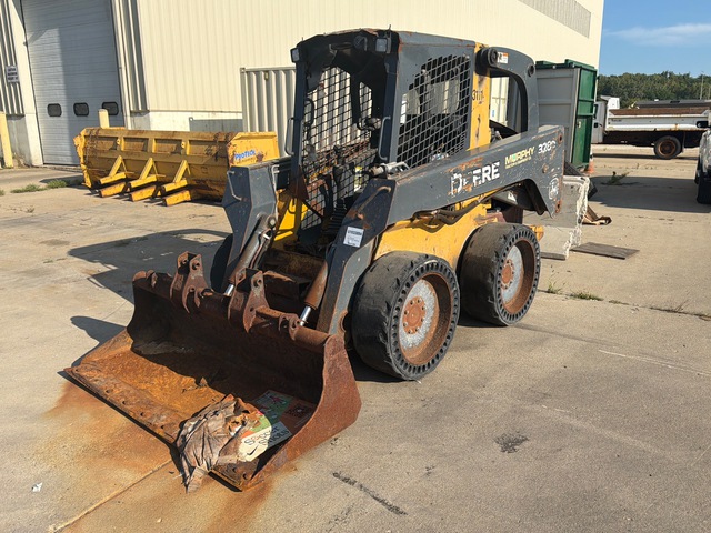 2011 John Deere 328D Skid Steer Loader