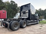 Picture, Right Rear Corner