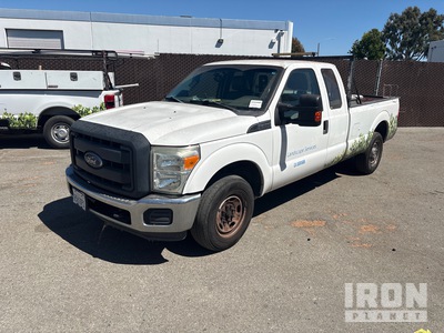 2015 Ford F-250 XL 4x2 Extended Cab Pickup