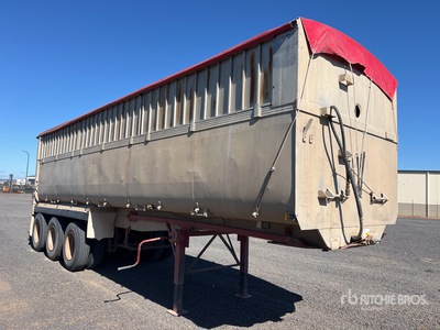 1992 Highgate 8.8 m Tri/A End Dump Trailer