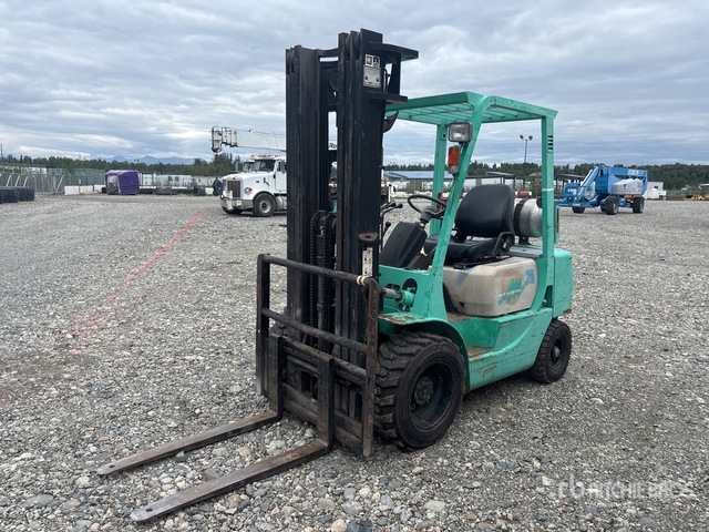 Mitsubishi FG25 3910 kg Pneumatic Tire Forklift