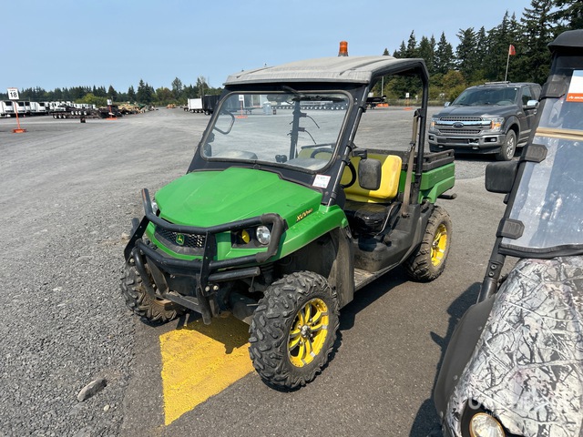 2021 John Deere Gator XUV 560 4x4 Utility Vehicle