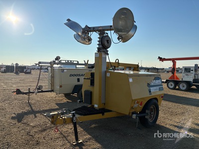 2011 Allmand Maxie-Lite V-TWR 20 kW Torre de iluminación