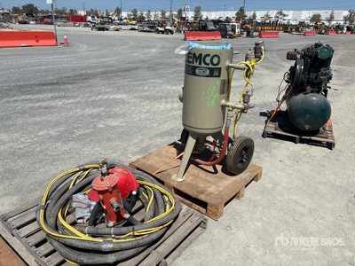 2019 Clemco 1648 Sand Blaster