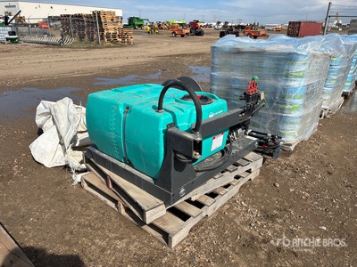 Enduraplas Field Boss 365 12 ft Fork Pockets Estate Sprayer (Unused)
