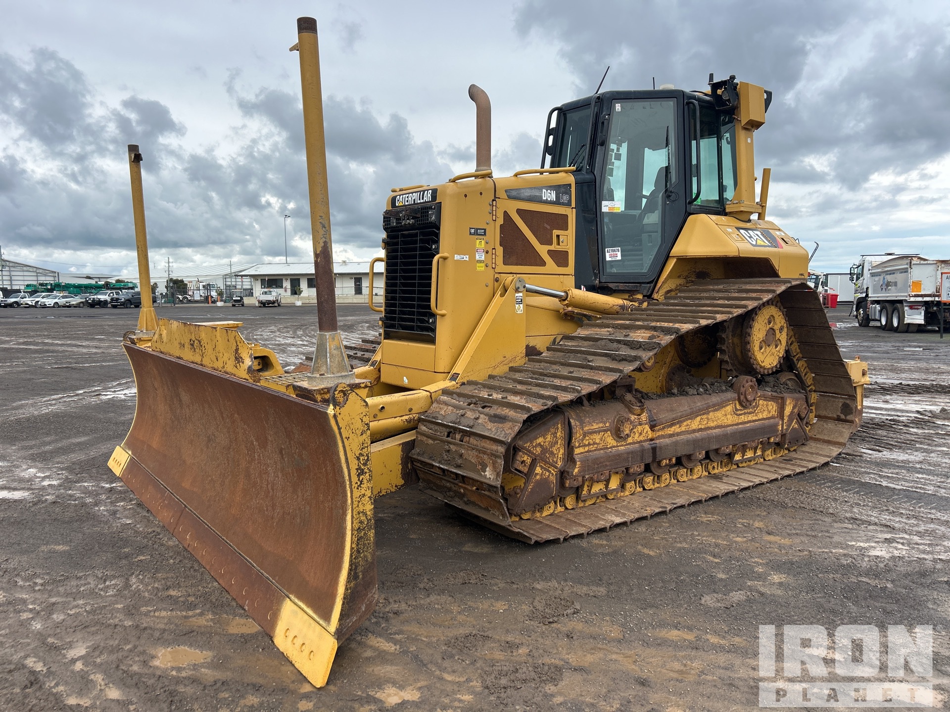 2011 Cat D6N LGP Tractor de cadenas