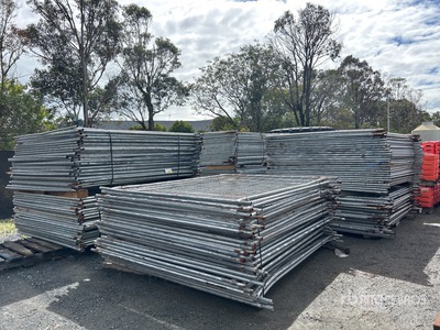 Quantity of 2400 mm x 2100 mm Clôture du site