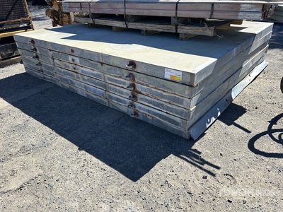 Quantity of (6) 2.44 m x 3 m Industrial noise acoustic walls