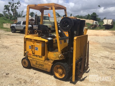 Hyster E40ZG Electric Forklift