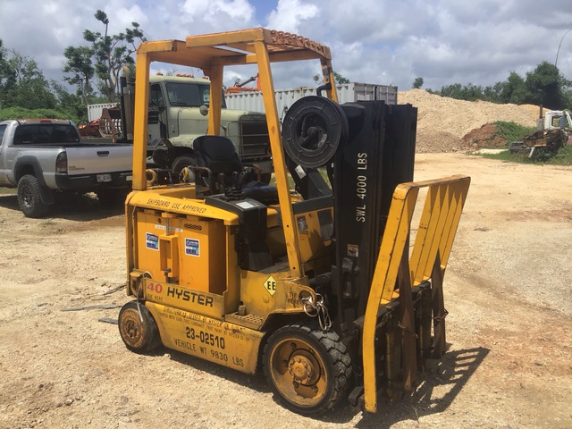 Hyster E40ZG Electric Forklift