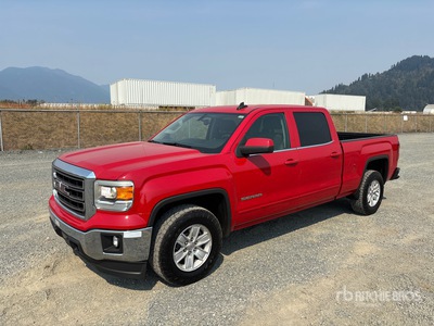 2015 GMC Sierra 1500 SLE 4x4 Crew Cab Pickup