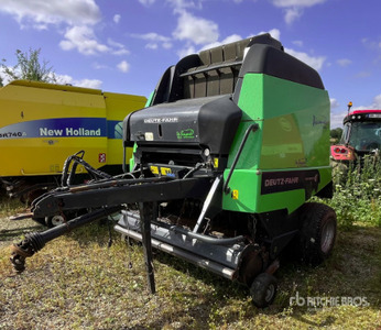 2012 Deutz-Fahr Varimaster 590 Presse A Balles Rondes 1Essieu S/A Presse à balles cylindriques