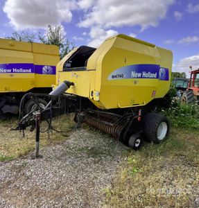 2006 New Holland BR740A Presse A Balles Rondes 1 Essieu S/A Presse à balles cylindriques